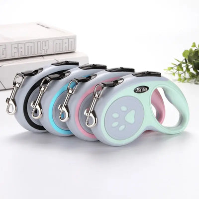 Hands-on image of retractable dog leash in daily use