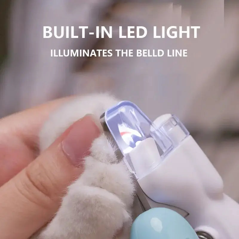 Comfortable grip LED clippers for small to large pet breeds