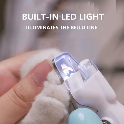 Comfortable grip LED clippers for small to large pet breeds