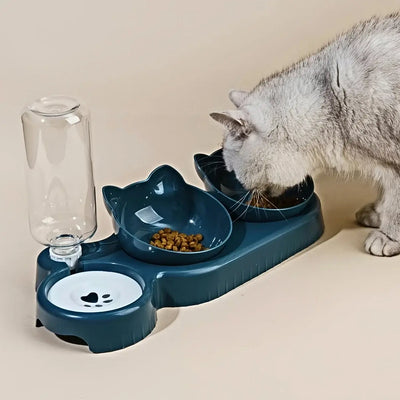 Durable and easy-to-clean 3-in-1 bowl set for cats of all sizes.